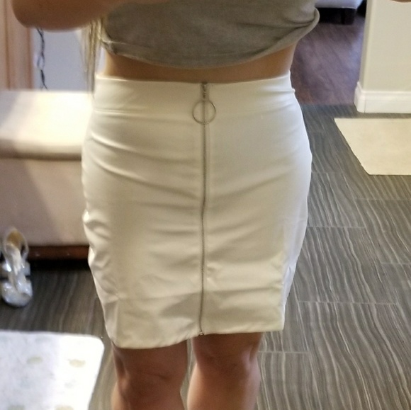 🔴4 for $20.  DELETING TODAY - Picture 3 of 6